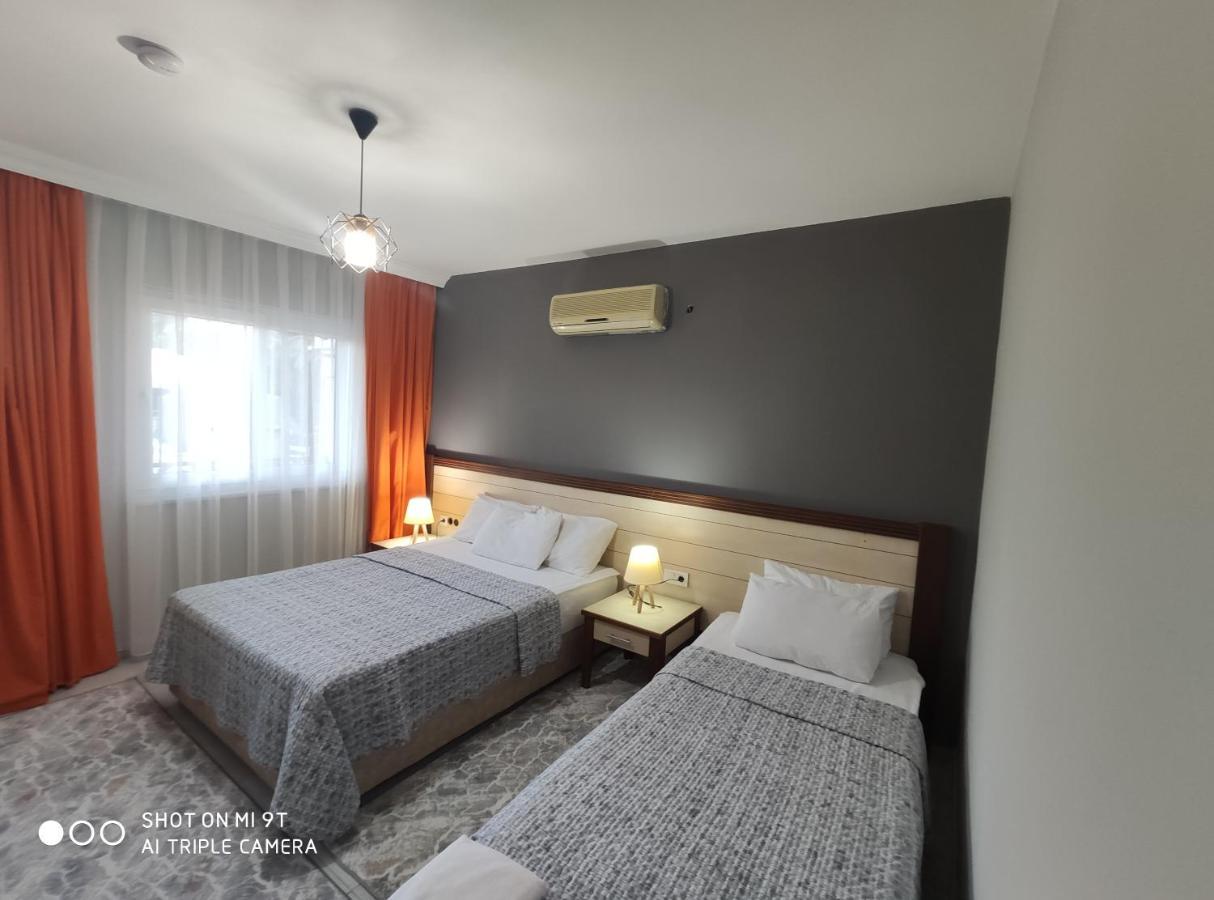 Nostalgia World Pension Hotel Kızılot Bagian luar foto