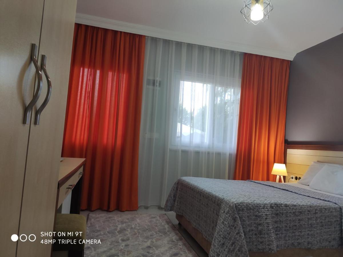 Nostalgia World Pension Hotel Kızılot Bagian luar foto