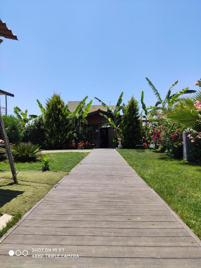 Nostalgia World Pension Hotel Kızılot Bagian luar foto