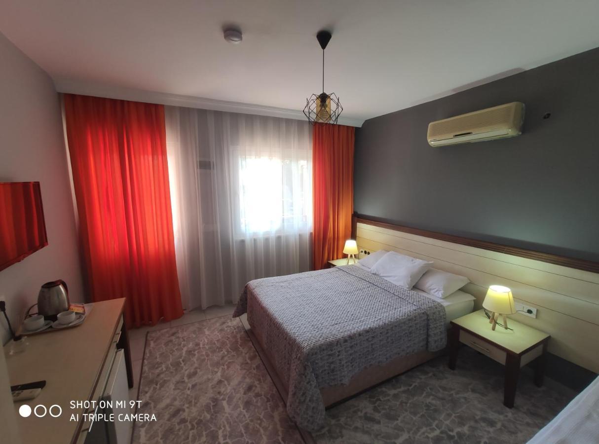 Nostalgia World Pension Hotel Kızılot Bagian luar foto